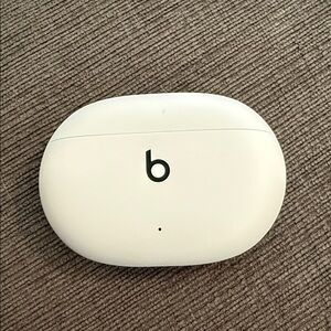 Beats studio Wireless Earbuds